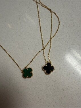 Clover Necklaces - Green or Black ! 🍀🖤